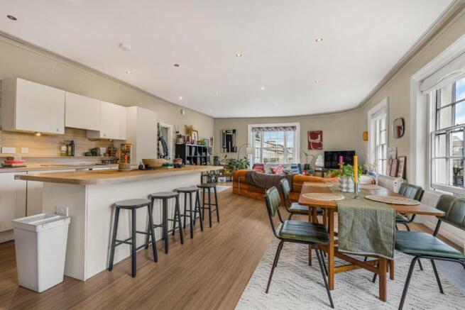 Flat 3 99 Promenade-10.jpg