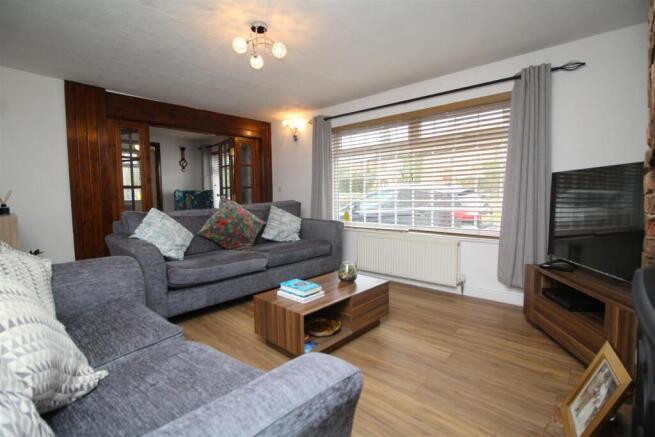 living room 1 .JPG