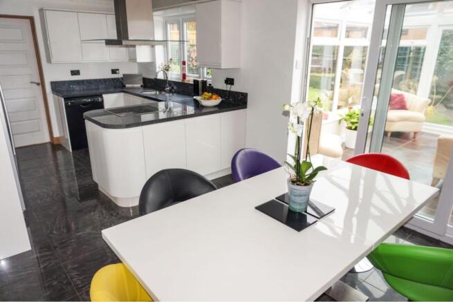 Kitchen/Dining Room