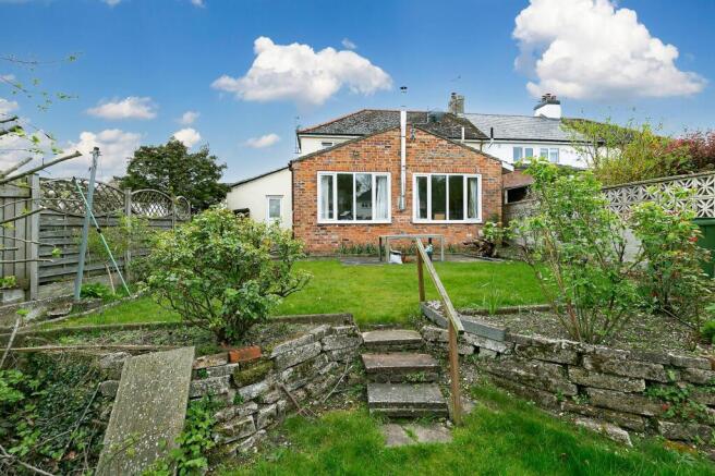 3 bed House for sale Image 4