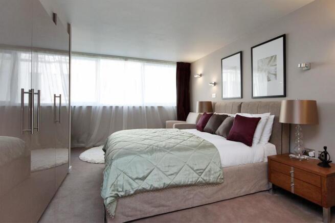 bedroom 2.JPG