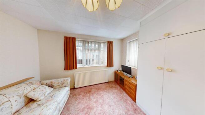 24-Roxburgh-Croft-North-Leamington-09042025_174751