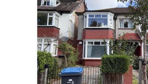 15A Craignish Avenue, Norbury, London, SW16