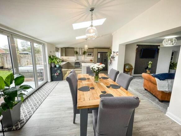 tlc_7d08c46b-c0f5-415d-8589-a787a512a3bb_be11540.j