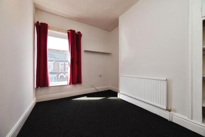 3 bed Terraced for sale Image 8