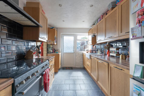 Cedar Way, Pucklechurch