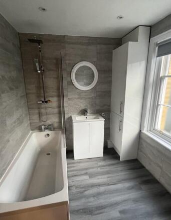 1 bed Terraced to rent Image 7