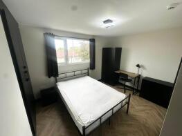 1, Stonecliffe Lawn, Farnley, Leeds LS12 5BH