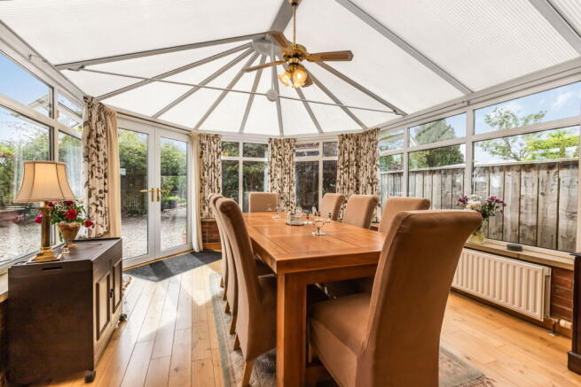 4 bed Cottage for sale Image 9