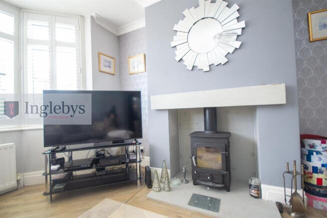 3 bed Terraced for sale Image 9