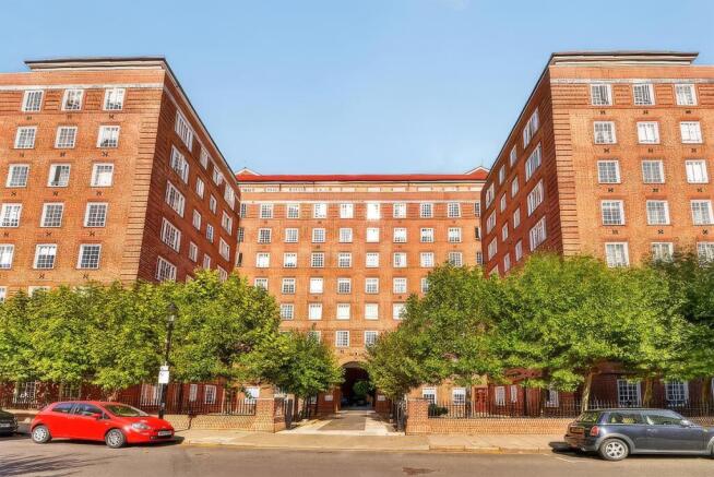 Swan Court
