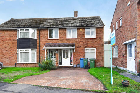 Calfridus Way, Bracknell, RG12