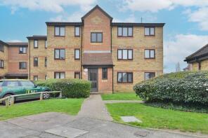 16, Arran House, Pioneer Way, Watford WD18 6SU