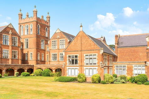 Wessex House, Marlborough Drive, Bushey, WD23