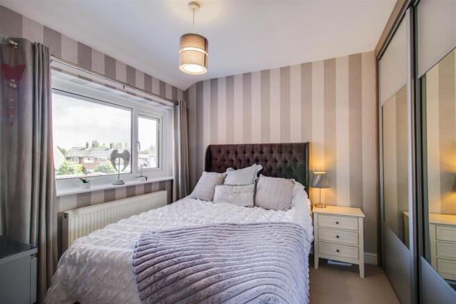 3 bed Semi-Detached for sale Image 12