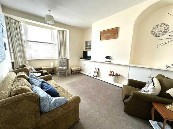 4 bed Flat for sale Image 6