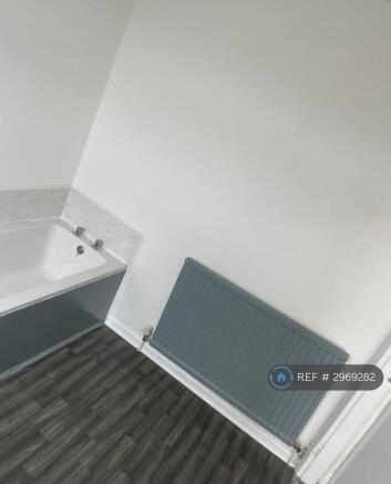 1 bed House Share to rent Image 7