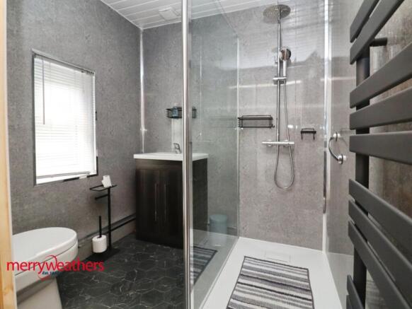3 bed Semi-Detached for sale Image 9
