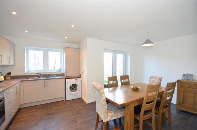 Dining/Kitchen