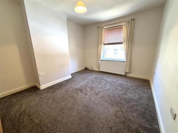 1 bed Terraced for sale Image 4