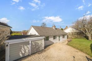 Ross, Glebeland Close, Dorchester DT2 8AE