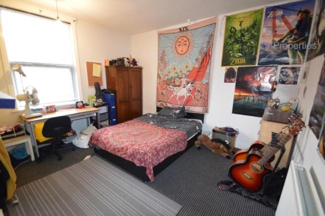 3 bed Terraced to rent Image 6