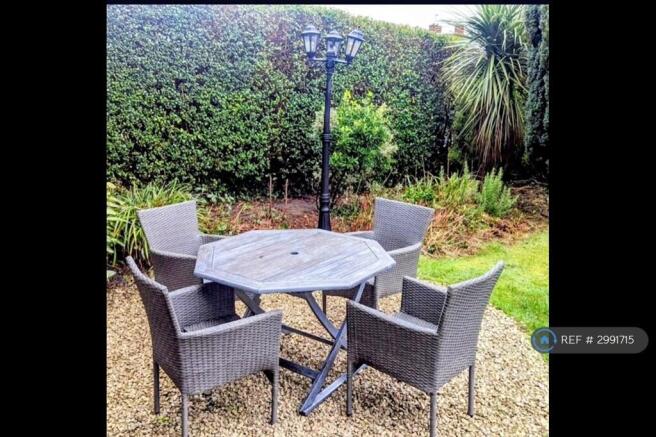 4 bed Detached to rent Image 5