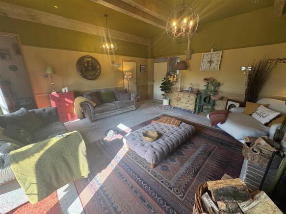 2 bed Terraced for sale Image 4