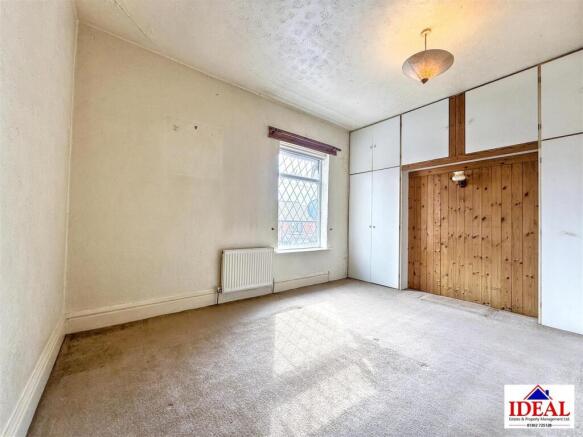 3 bed Terraced for sale Image 10