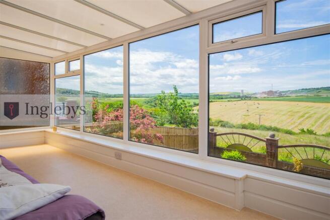 4 bed Detached for sale Image 11