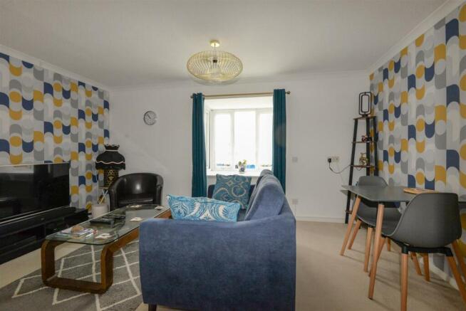 Living Room 3.jpg