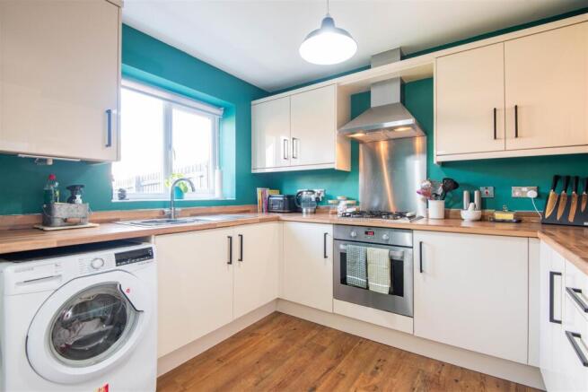 Kitchen / Dining