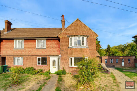 Booth Drive, Staines-upon-Thames