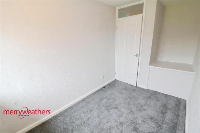 3 bed Terraced to rent Image 4