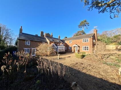 Hollowell Road, Creaton, Northampton, NN6