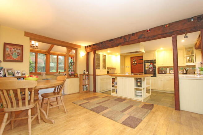 Kitchen/Dining Room
