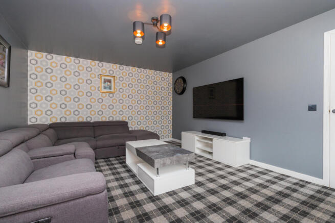 5 kebbuckston place pa1 2ff-2