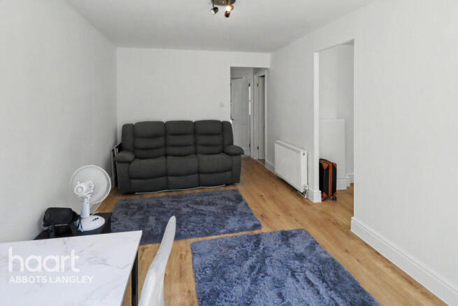 1-bed flat on Thamesdale, ST ALBANS, £225,000