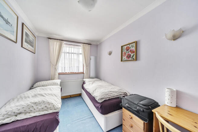 Kenmore Avenue, Harrow photo 4