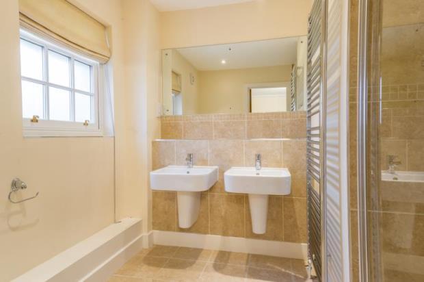 Master Ensuite