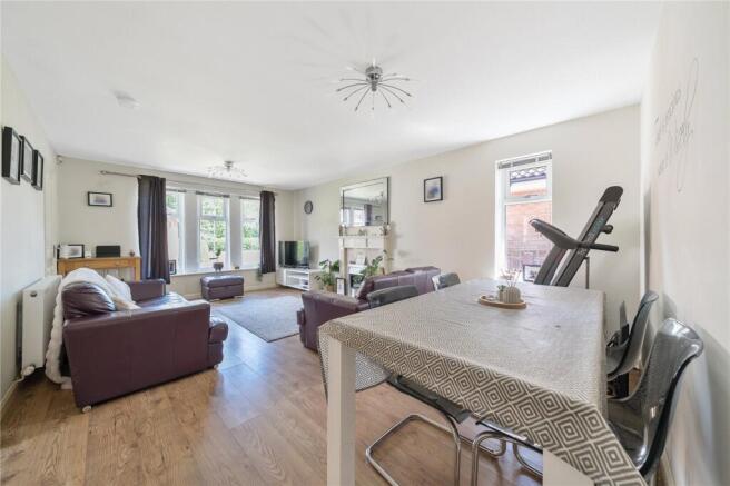 3 bed Bungalow for sale Image 4