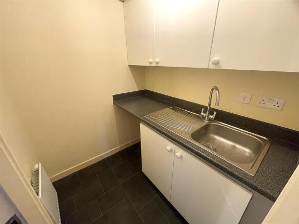 4 bed Terraced for sale Image 6