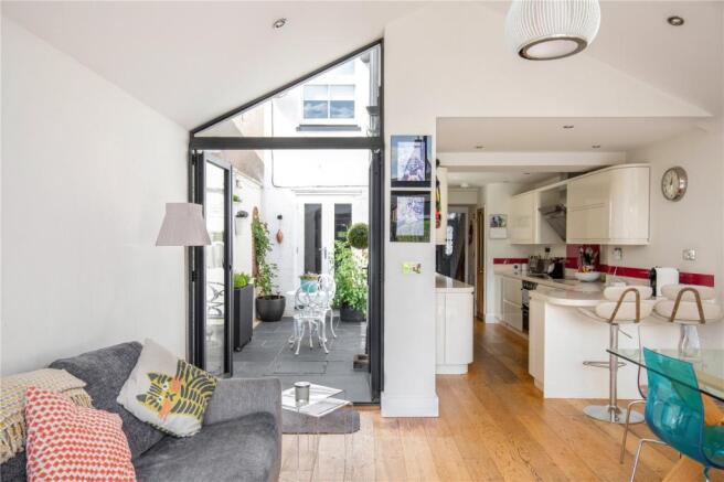 Kitchen/Dining Room
