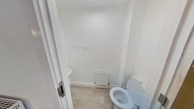 1-Ayr-Street-Toilet-Downstairs