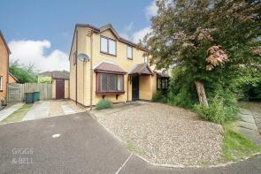 11, Troon Gardens, Luton LU2 7GB