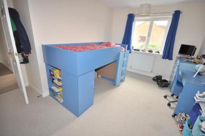 BEDROOM 2