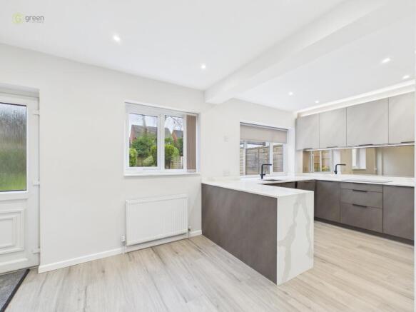 cam03830g0pr0273still005