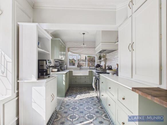 3 bed Semi-Detached for sale Image 8