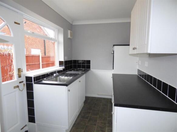 39 Sisley Ave kitchen.JPG