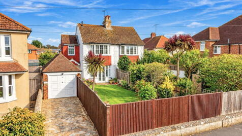 Wallace Avenue, Worthing, BN11